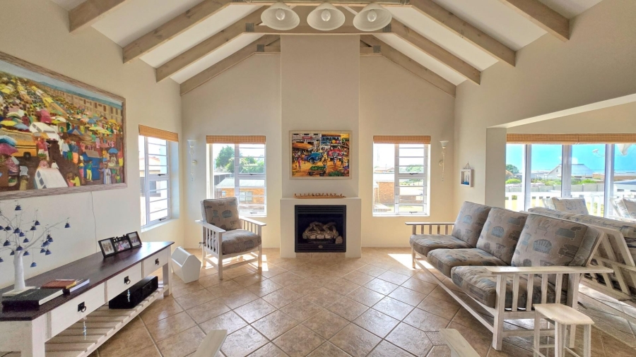 3 Bedroom Property for Sale in Franskraal Western Cape